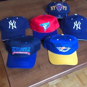 6 baseball caps / hats
